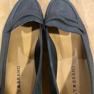 Lucky Brand | Black Loafers